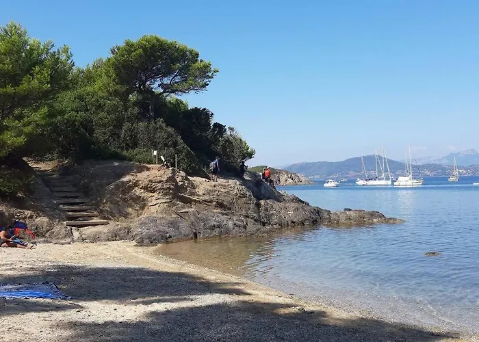 Charmant Studio Neuf A 150M De La Mer